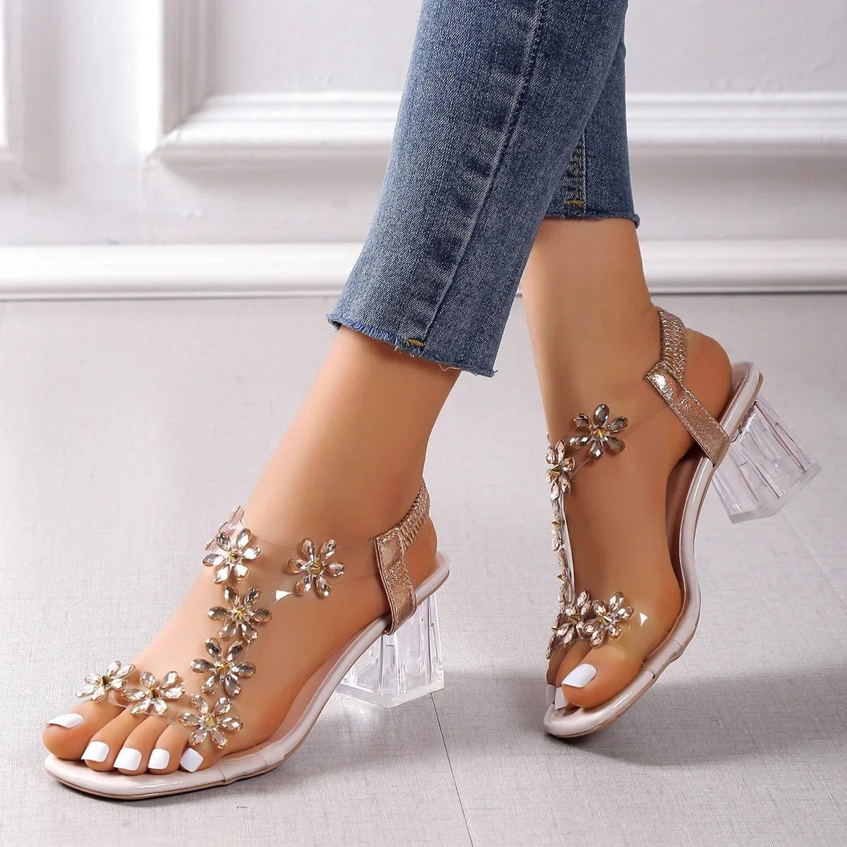 Sandálias Femininas Cristal com Salto Quadrado Elegante - Averra
